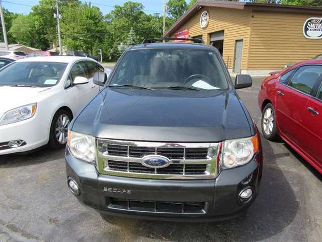 2009 Ford Escape XLT 4dr SUV V6